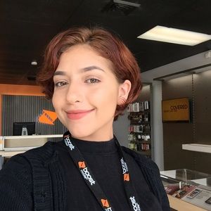 Meet your Posher, Valerie